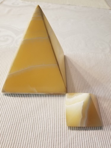 Onyx pyramiden skulptur - pyramiden,